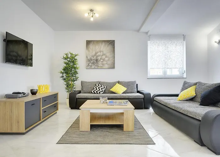 Villa Modern With Private Pool Near